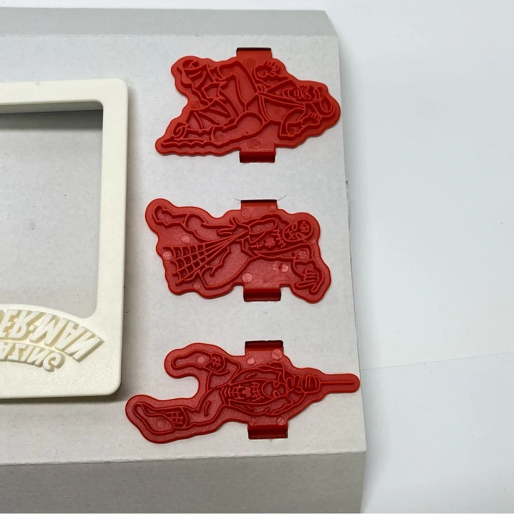 Williams Sonoma Marvel Comics Cookie Cutter Set Spider Man NIB Birthday Party